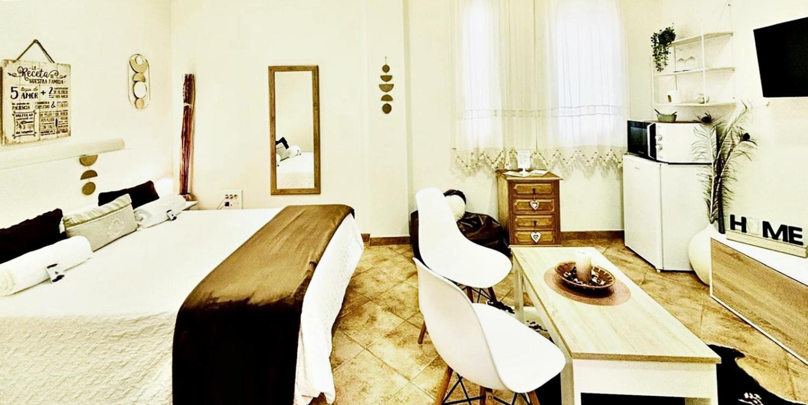 Holibai, Rulina , Single Private Ensuite, 巴约讷 外观 照片